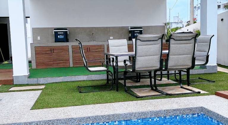 180 m&sup2; Apartment mit Hotelservice