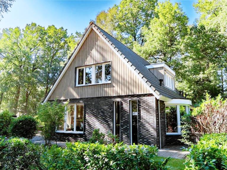 Huis Bosgebied Hoenderloo