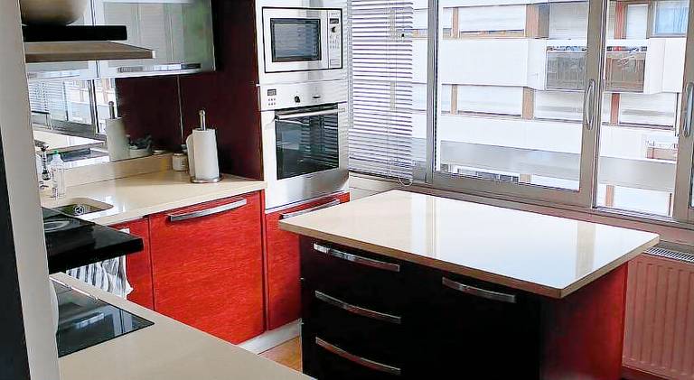 Appartement Lumineux de 90 m2 situe en centre ville — photo 3