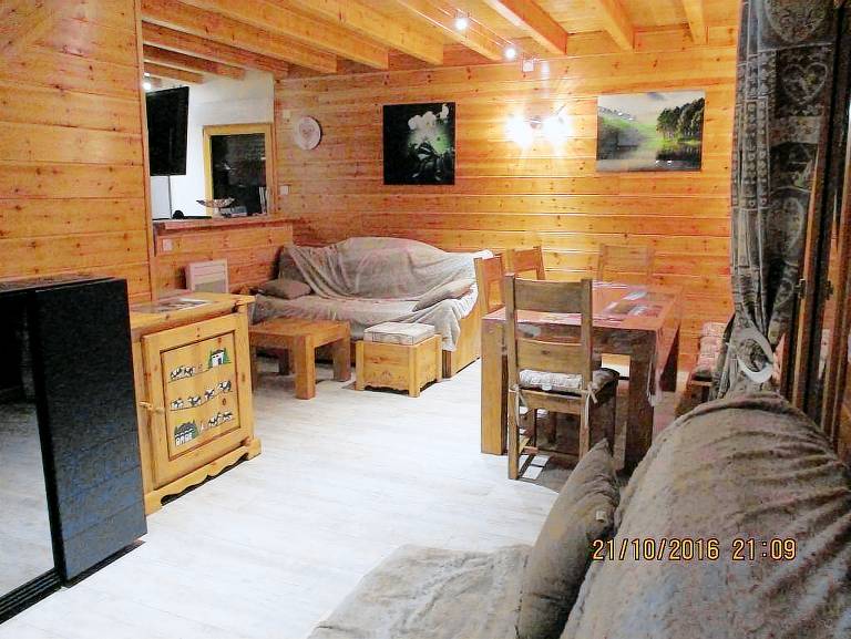Wonderful chalet with sauna, barbeque & jacuzzi | Nature view | Pets are welcome — photo 3