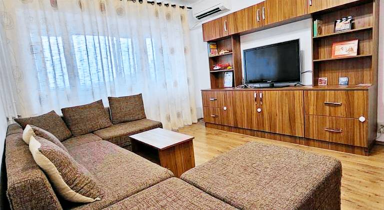 Authorised 2BR Apt near CityCenter - 1 parking lot in Bucharest