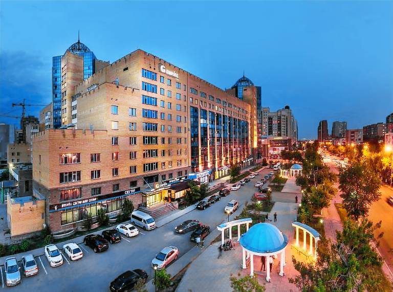 G Empire Hotel