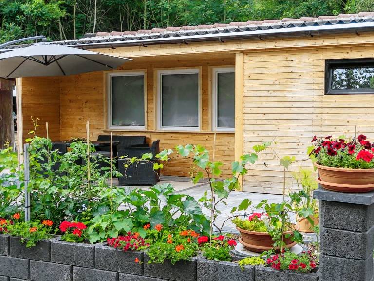 Vacation home with grill & terrace | Pets allowed — photo 2