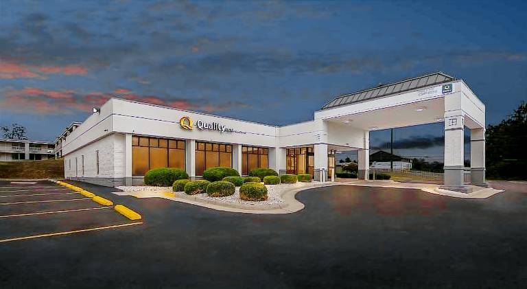 Quality Inn — photo 2