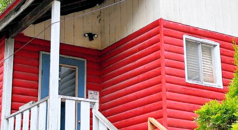 Lakefront Hideaway Resort 10 Total cabins-Lake View, Private Beach — photo 4