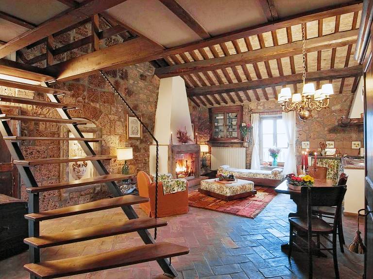 Apartment with patio, yard & pool — photo 3