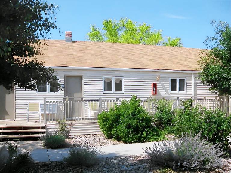 Lodge with hot tub in Spearfish, SD