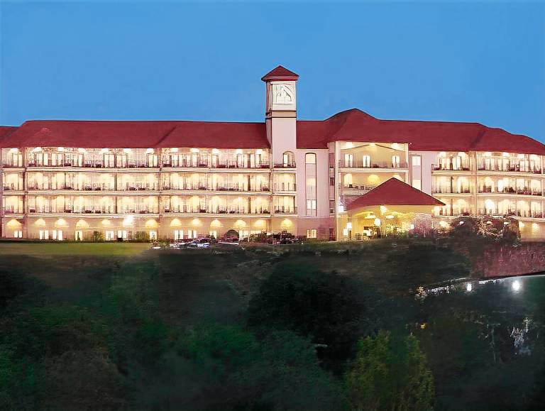 La Quinta Inn & Suites by Wyndham Marble Falls in Burnet, TX