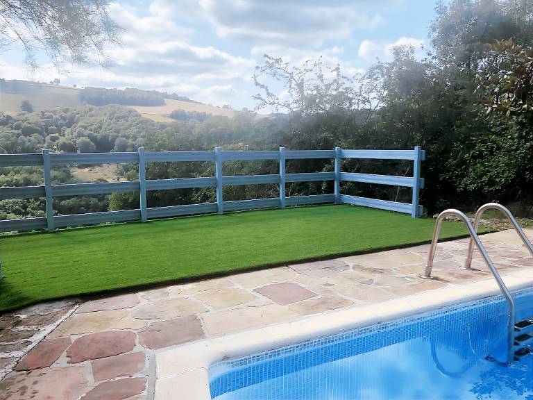 Vacation home with terrace, pool & garden | Garden view | Good for workation — photo 2