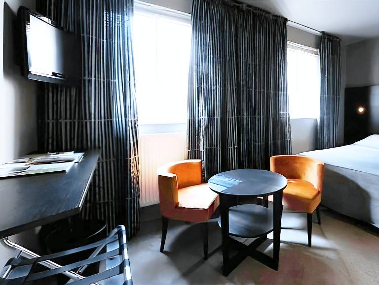Logis Hotel Restaurant Au Cerf d'Or in Ostwald