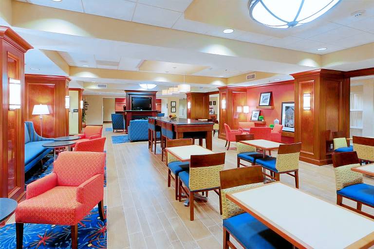 Hampton Inn Warrenton — photo 5