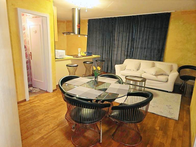 House with 3 rooms for 9 persons in Fribourg
