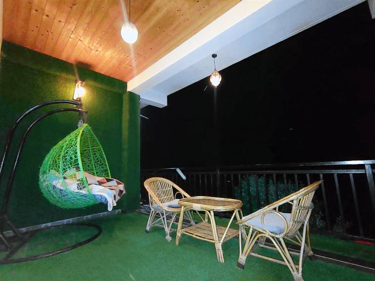 Snowfall View In Kasauli by Splendid Hotels — photo 5