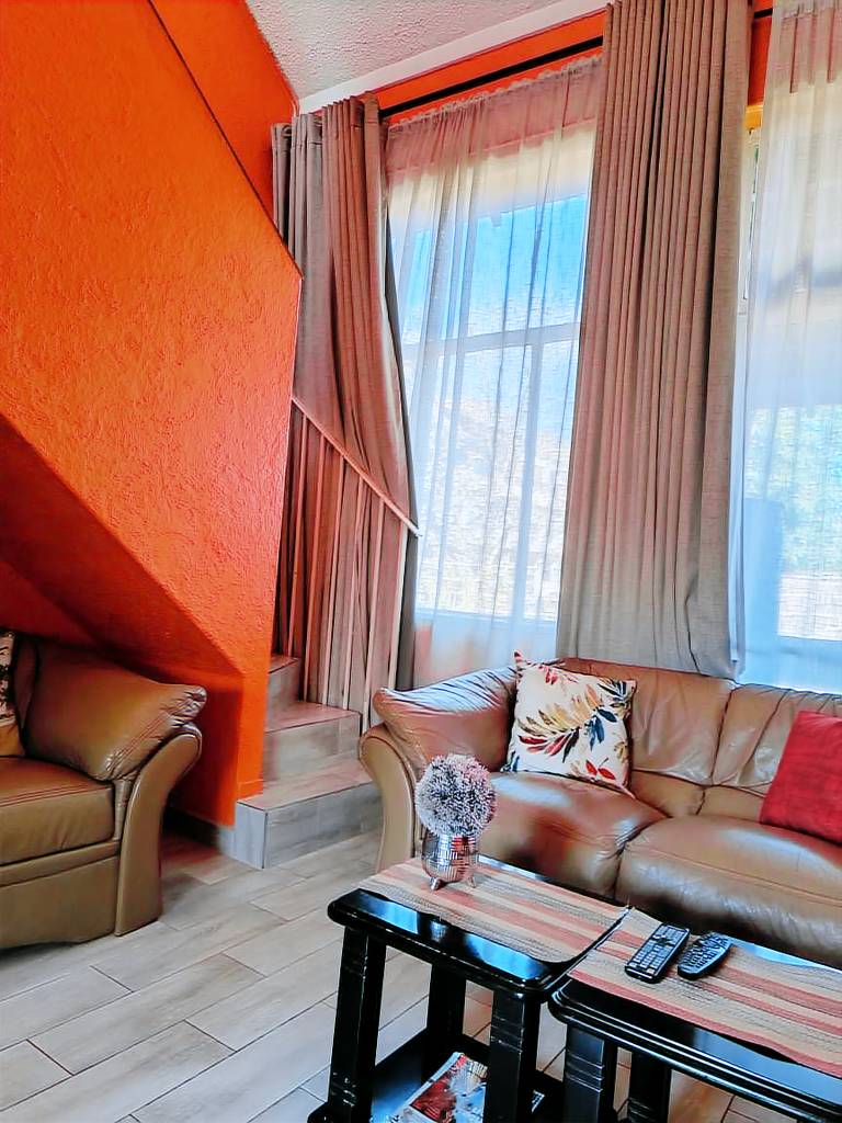 1 Bed Flat Sleeps 2 Parking Wifi
