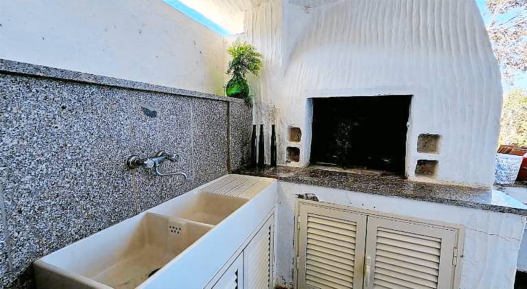 Villa with hot tub — photo 5