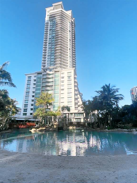 Apartment Surfers Paradise