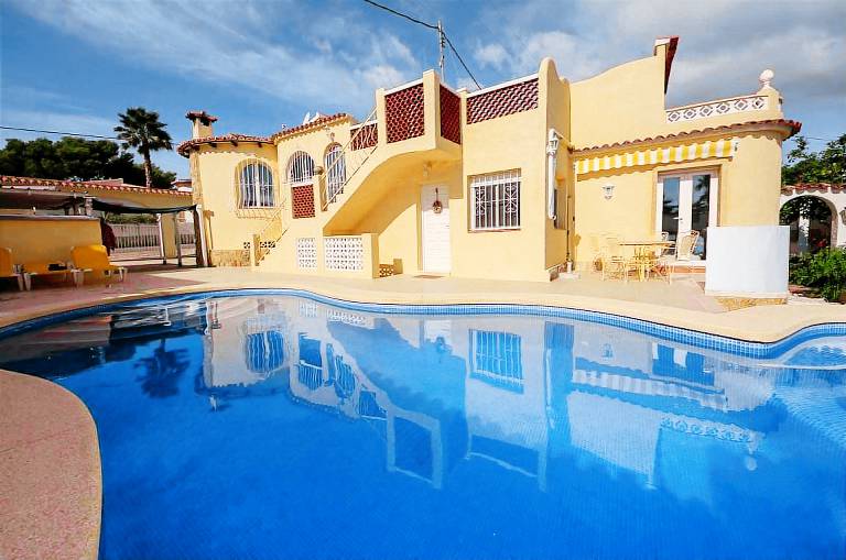 Nettes Ferienhaus in Benissa mit Privatem Pool