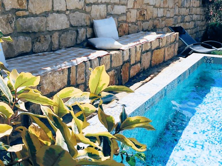 Fully equipped vacation home with terrace, private pool & garden | Dogs allowed — photo 4