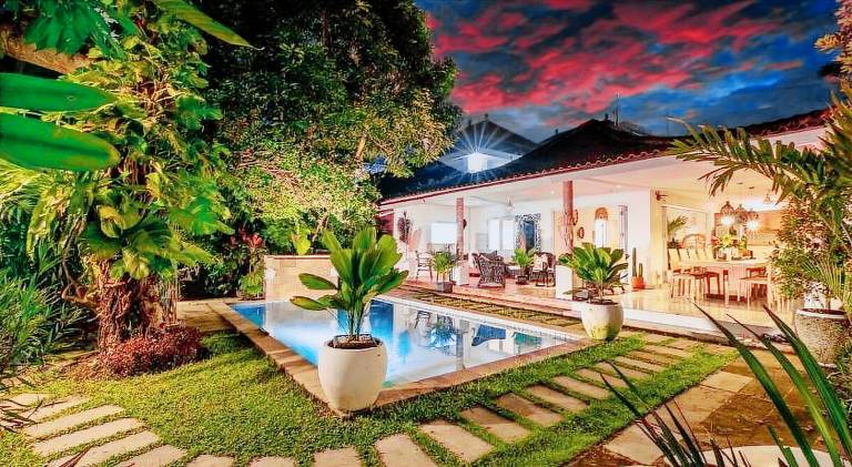 Villa with pool in Kuta