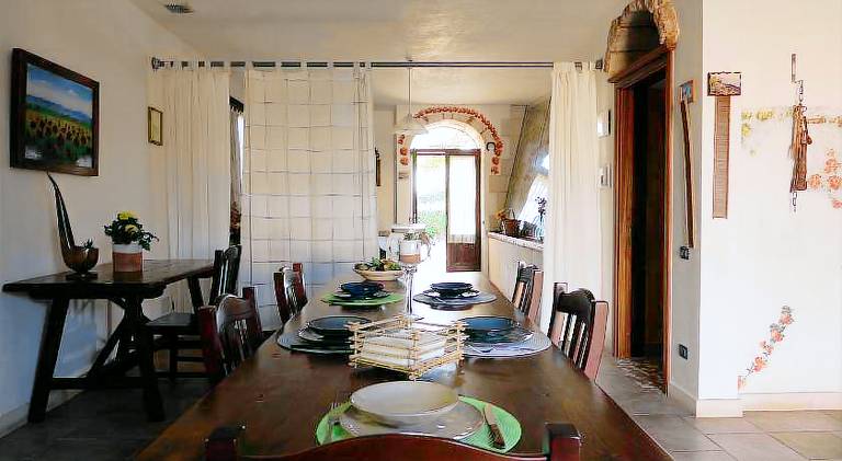 House with BBQ, terrace & yard — photo 3