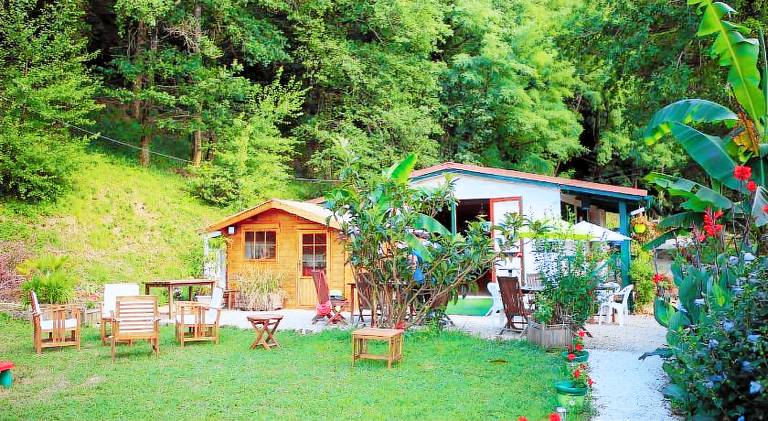 Chalet with pool | Pets are welcome — photo 5