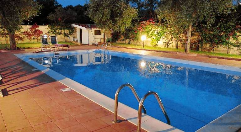 House with pool | Dogs allowed — photo 2