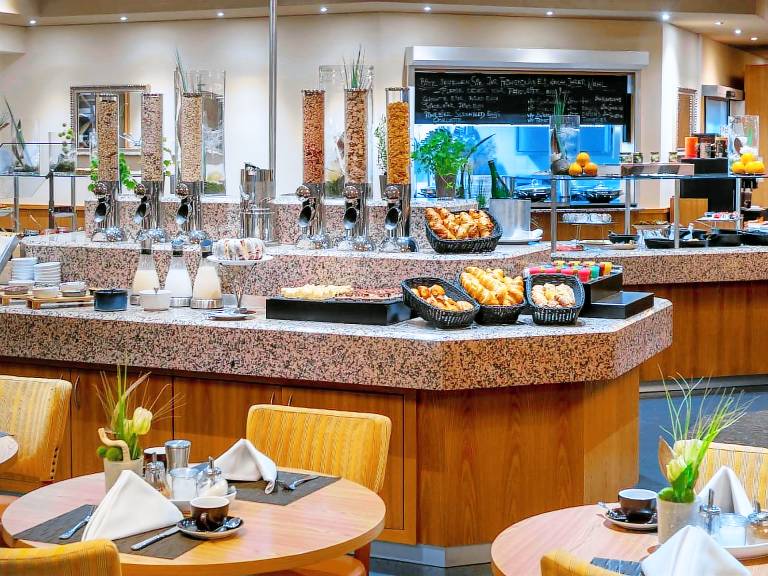 Movenpick Hotel Nuremberg-Airport — photo 5