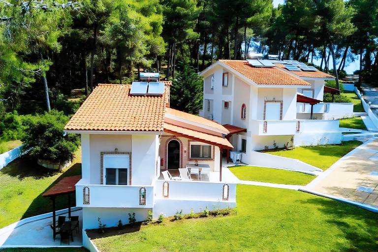 Vacation home with garden in Kas