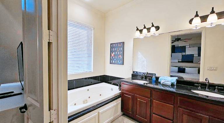 Rental apartment with pool — photo 5