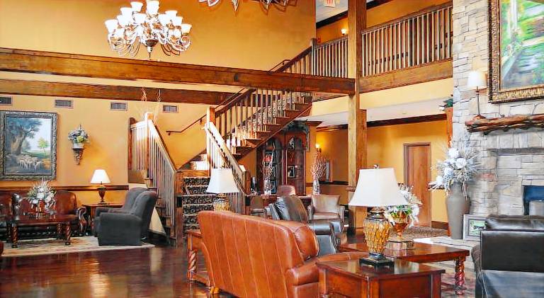 The Lodge at Flat Rock — photo 2
