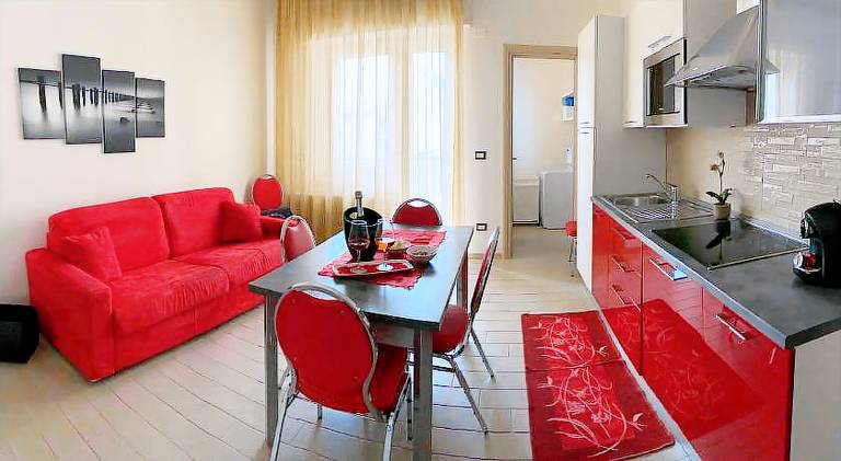Rental apartment with patio & pool — photo 2