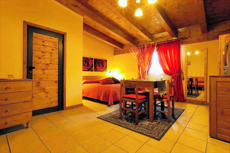 Bed & Breakfast  Valenzano