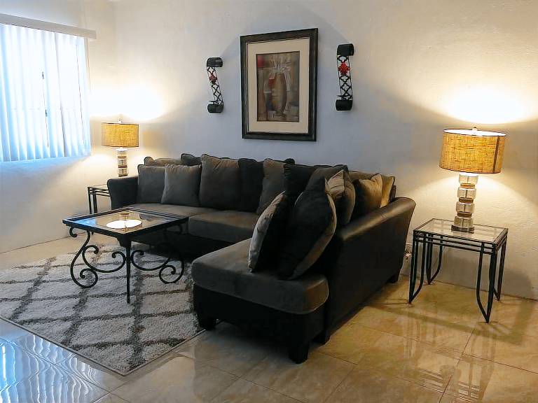 Guam Vacation Rentals & House Rentals from 18 HomeToGo