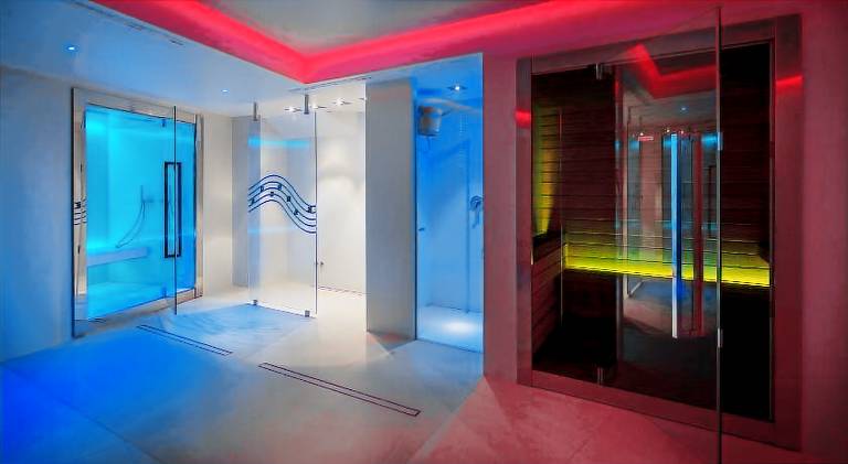 Apartment with sauna, pool & yard — photo 2