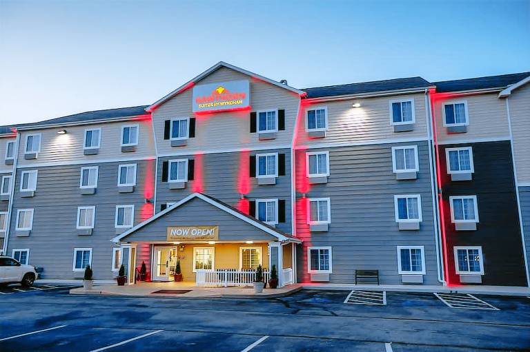 Hawthorn Extended Stay by Wyndham Saint Robert