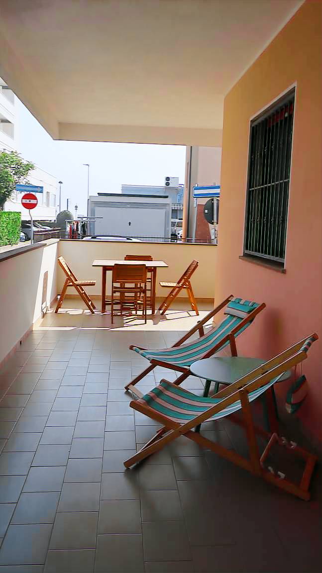 Holiday apartment with patio | Beach view — photo 5