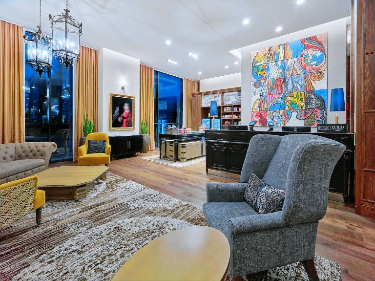 The Peregrine Omaha Downtown Curio Collection by Hilton — photo 2