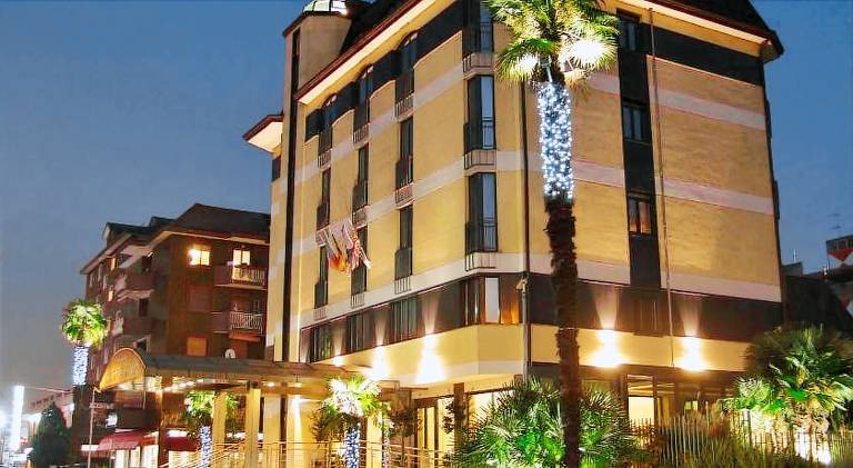 Hotel Tiffany Milan in Trezzano sul Naviglio