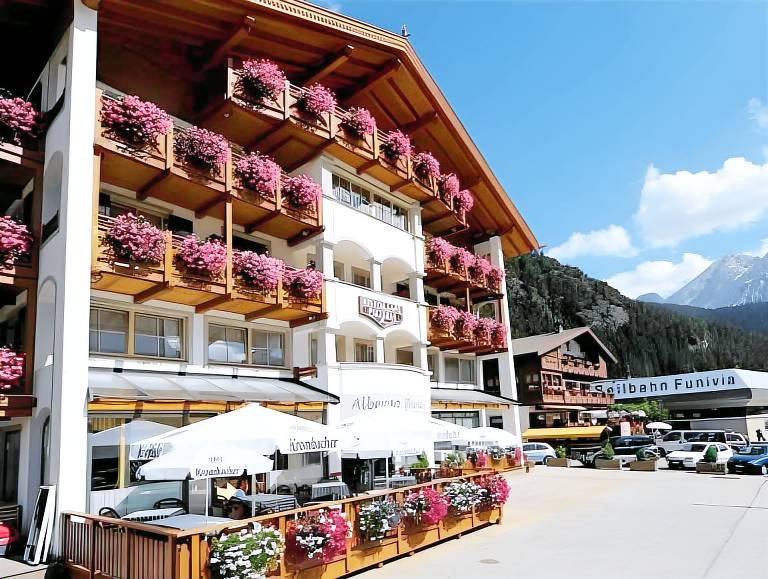 Hotel Pareda in Canazei