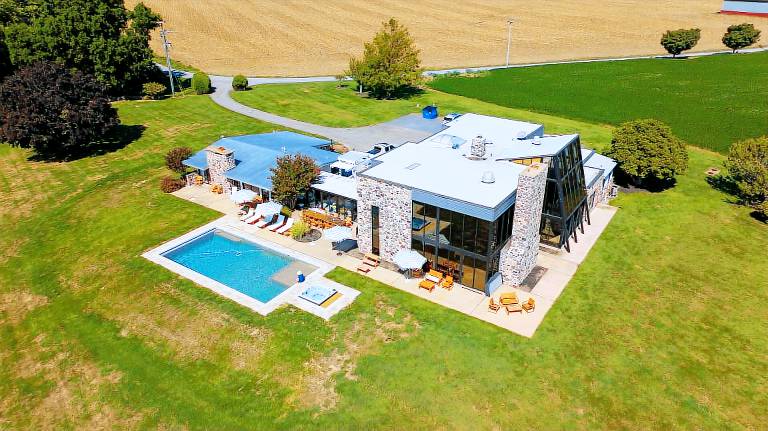 Villa Rock Hall