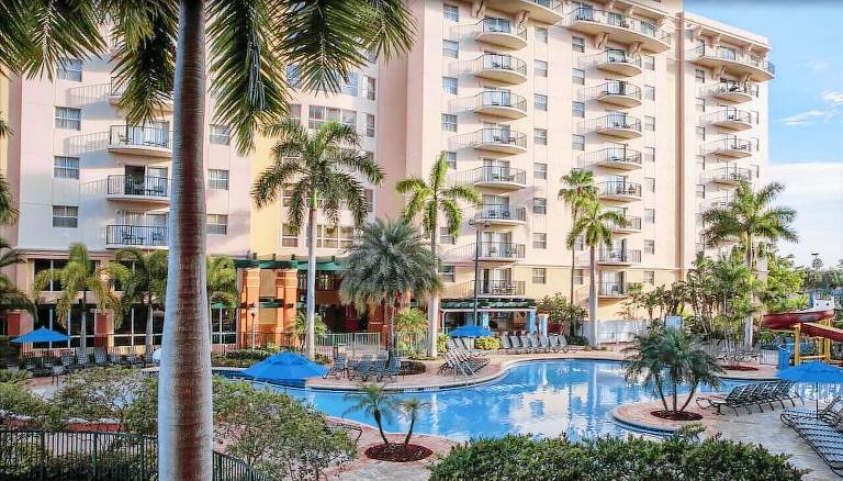 Resort  Deerfield Beach