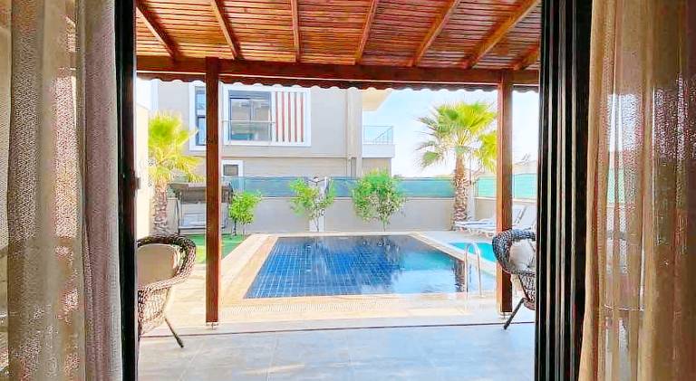 Fully equipped villa with barbecue, terrace & private pool | Suitable for remote work | Pet-friendly — photo 3