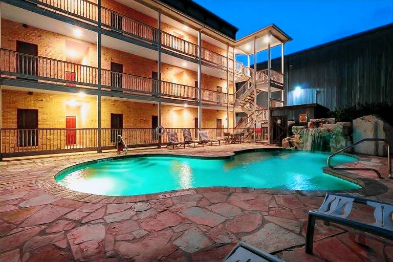 Family-friendly holiday apartment with pool | Water view | Pets allowed — photo 2