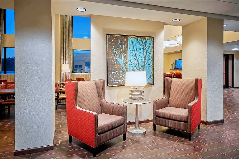 Hampton Inn & Suites Hood River — photo 4