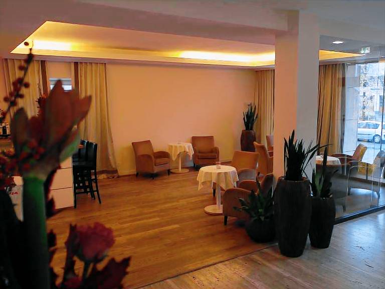 Hotel Attache — photo 3