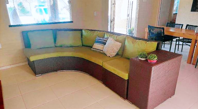 Ample vacation home with pool | Pet-friendly — photo 5