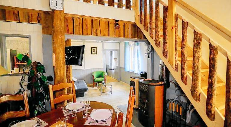 Chalet with jacuzzi — photo 5