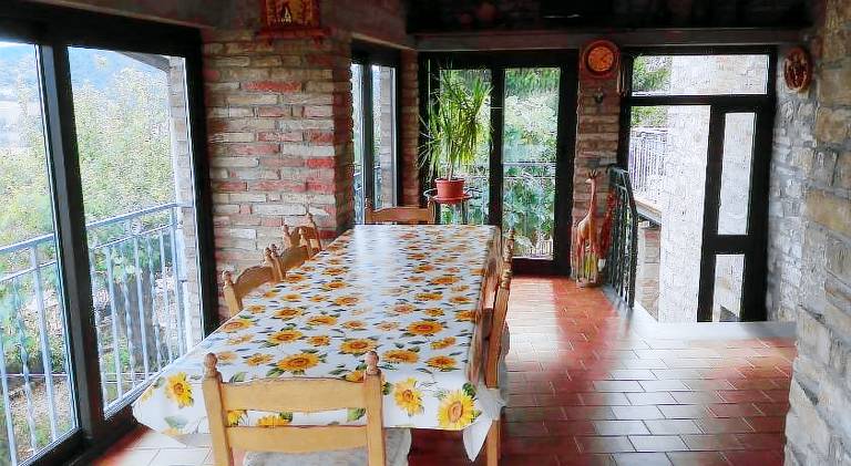 Nice farm with yard | Pet-friendly — photo 3