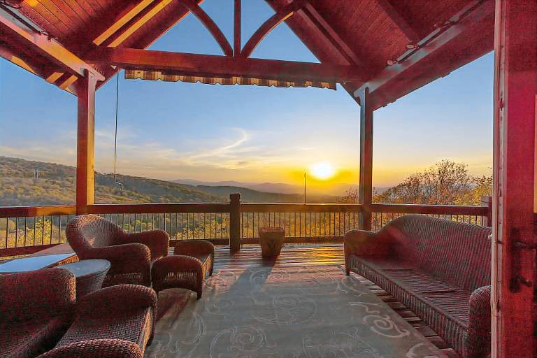 House  Beech Mountain