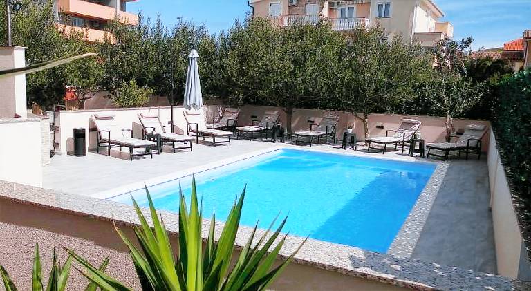 Apartment Novalja